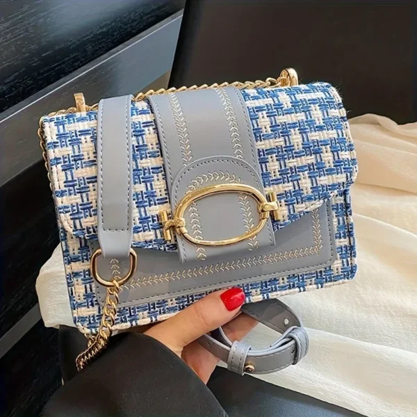 Fashionable Buckle Closure - Image 3