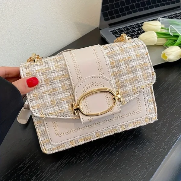 Fashionable Buckle Closure - Image 5